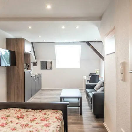 Kopf Apartment *